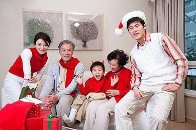 《漫威蜘蛛侠2》故事宣传片和新PS5捆绑套装公布